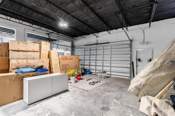Garage, Interior