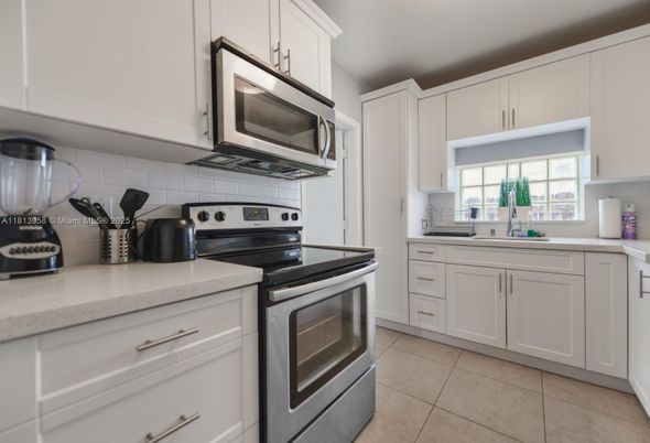 Interior, Kitchen, Stainless Steel Appliances