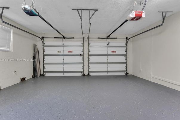 Garage, Interior