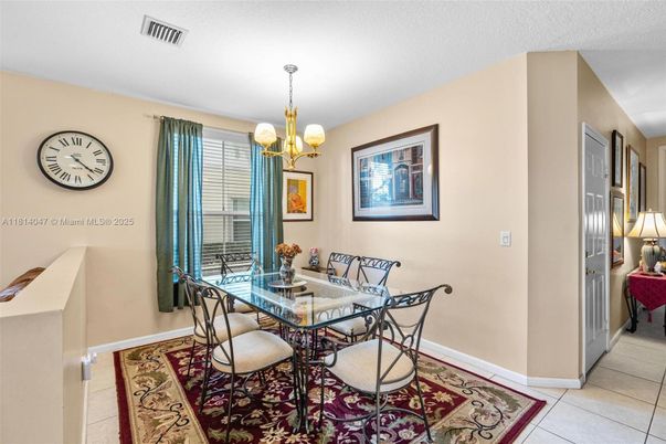 Chandelier, Dining room, Interior