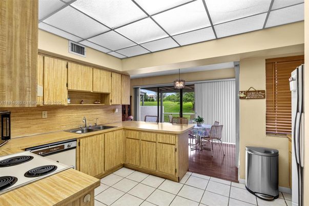 Dining room, Interior, Kitchen, Pendant Lights, Water, Wood Texture Flooring