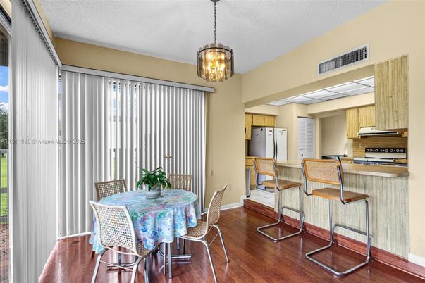 Dining room, Interior, Kitchen, Pendant Lights, Wood Texture Flooring