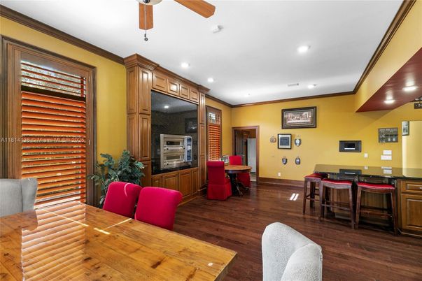 Dining room, Interior, Recessed Lighting, Wood Texture Flooring