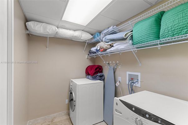 Interior, Washer