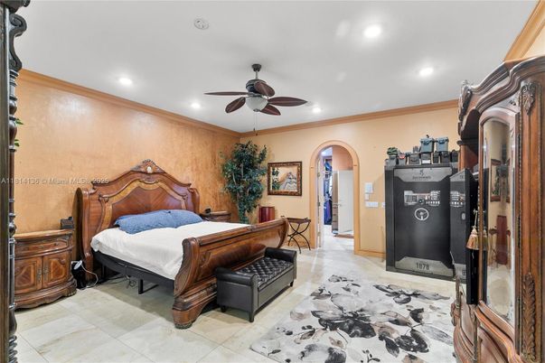 Bedroom, Interior, Recessed Lighting