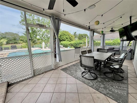 Exterior, Sun Room