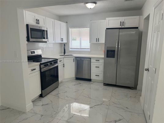 Interior, Kitchen, Marble, Stainless Steel Appliances