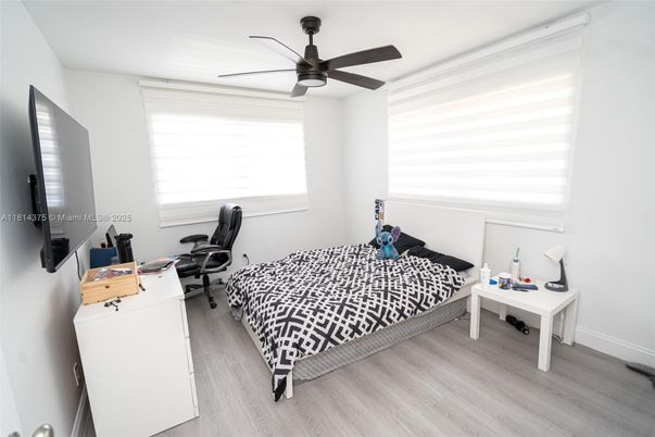 Bedroom, Home Office, Interior, Wood Texture Flooring