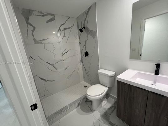 Bathroom, Interior, Marble, Marble Walls