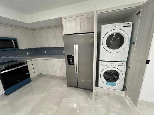 Interior, Kitchen, Utility Closets, Washer