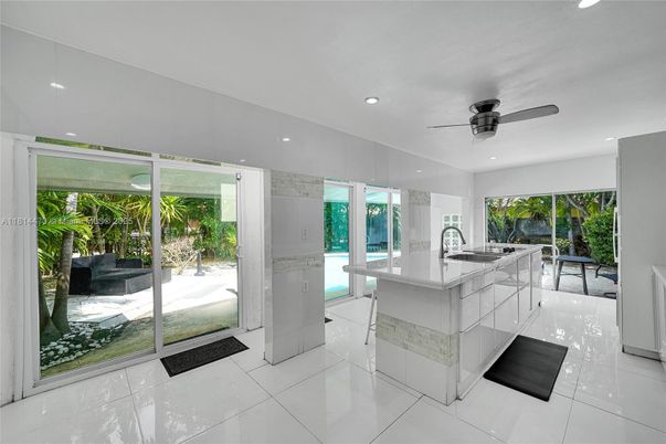 Interior, Kitchen, Recessed Lighting