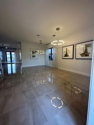 Empty room, Interior, Pendant Lights