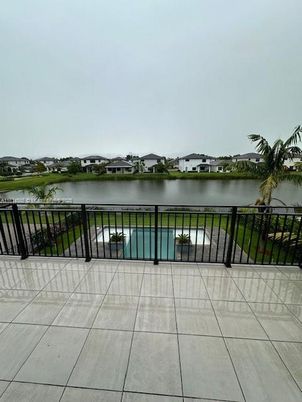 Exterior, Water