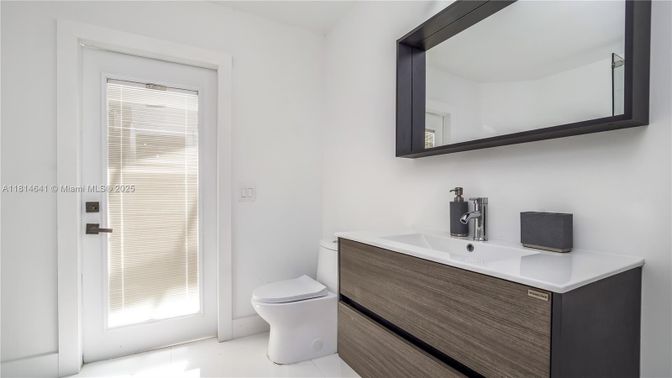 Bathroom, Interior