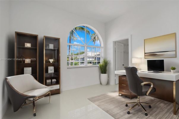 Home Office, Interior