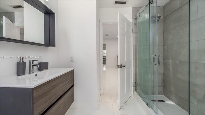 Bathroom, Glass Shower, Interior