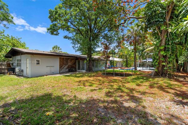 Backyard, Exterior, Playground