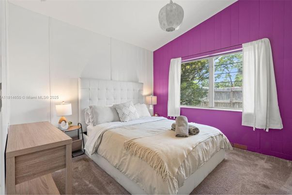 Bedroom, Interior, Pendant Lights