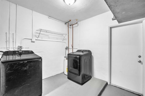 Interior, Washer