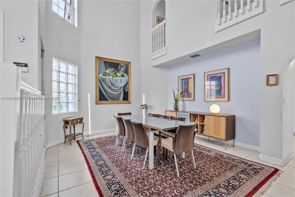 Dining room, Interior