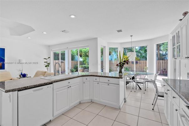 Dining room, Interior, Kitchen, Pendant Lights, Recessed Lighting