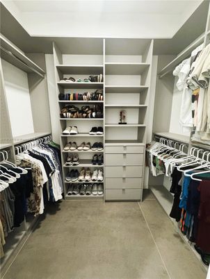 Interior, Walk-in Closets
