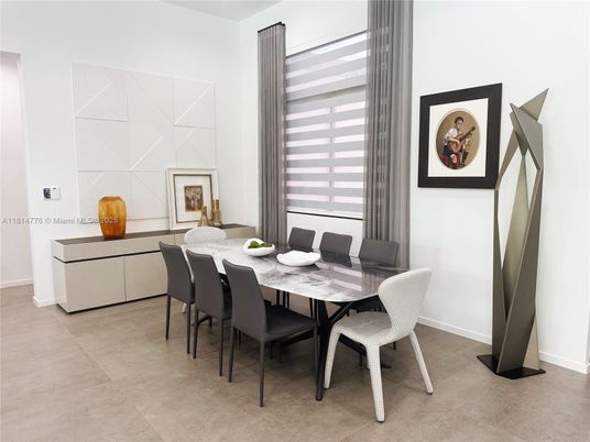Dining room, Interior