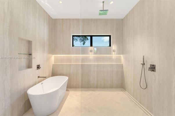 Bathroom, Free Standing Baths, Interior, Recessed Lighting, Wood Texture Flooring