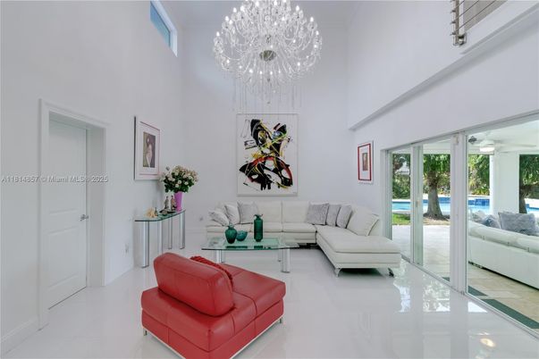 Chandelier, Interior, Living room