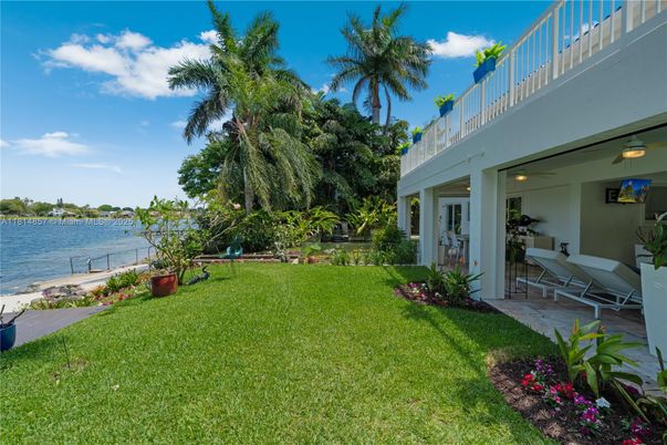 Backyard, Exterior, Water