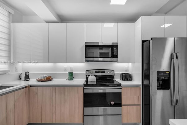 Interior, Kitchen, Stainless Steel Appliances
