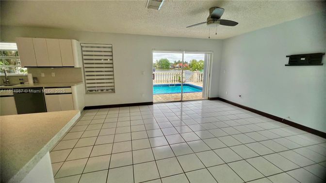 Empty room, Interior, Kitchen
