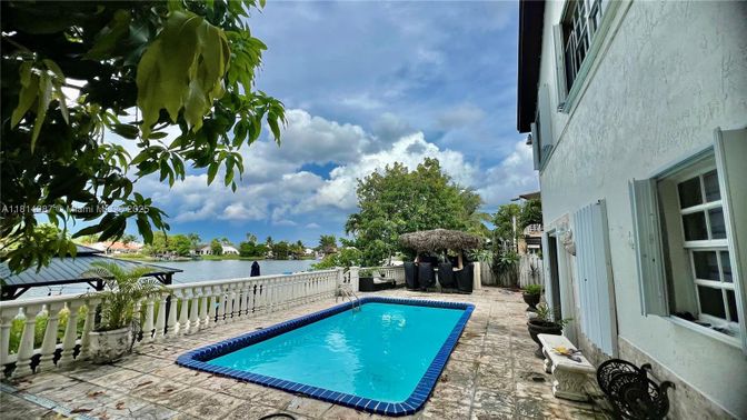 Exterior, Pool, Water