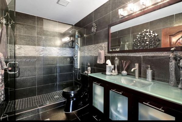 Bathroom, Glass Shower, Interior