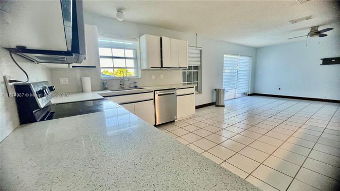 Interior, Kitchen
