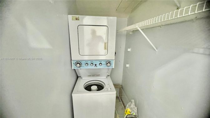 Interior, Utility Closets, Washer