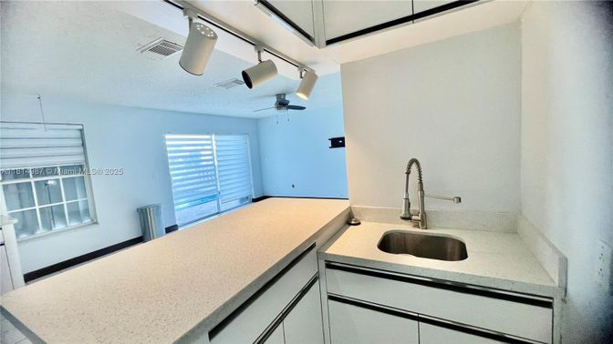 Empty room, Interior, Kitchen
