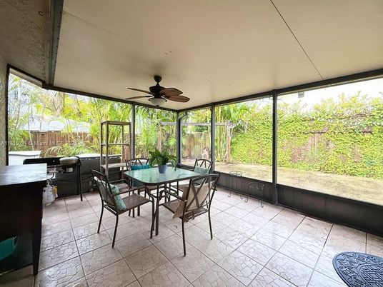 Dining room, Interior, Sun Room