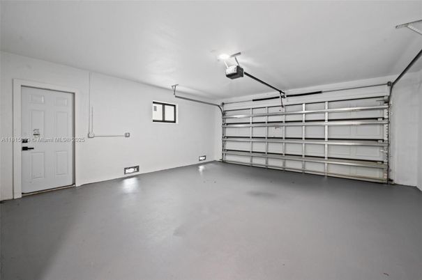 Garage, Interior