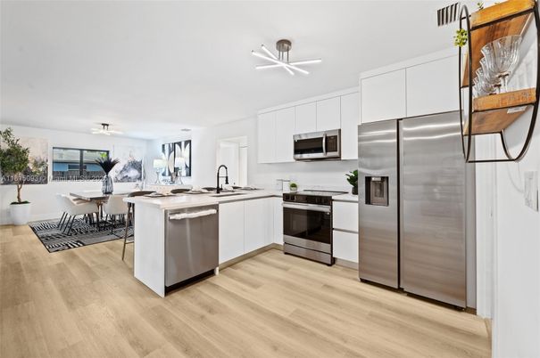 Dining room, Interior, Kitchen, Pendant Lights, Stainless Steel Appliances, Wood Texture Flooring