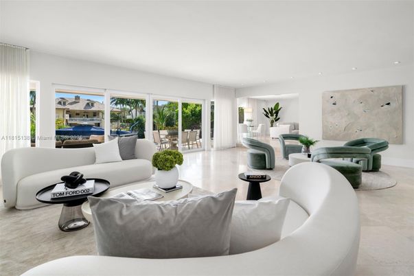 Dining room, Interior, Living room, Recessed Lighting