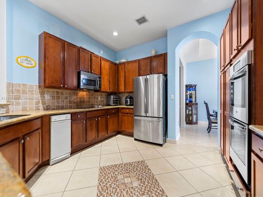 Dining room, Interior, Kitchen, Recessed Lighting