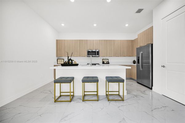 Interior, Kitchen, Marble, Recessed Lighting