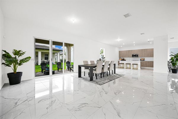Dining room, Interior, Kitchen, Marble, Recessed Lighting
