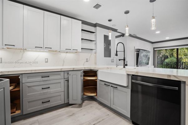 Interior, Kitchen, Marble Walls, Pendant Lights, Recessed Lighting, Wood Texture Flooring