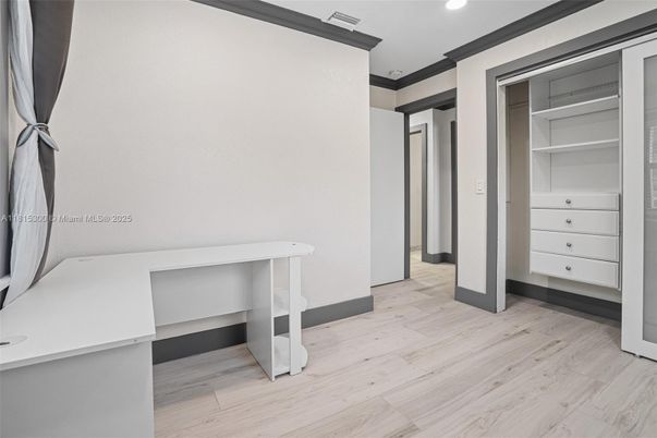 Interior, Recessed Lighting, Walk-in Closets, Wood Texture Flooring