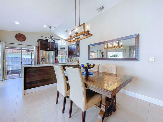 Dining room, Interior, Kitchen, Pendant Lights, Recessed Lighting, Stainless Steel Appliances