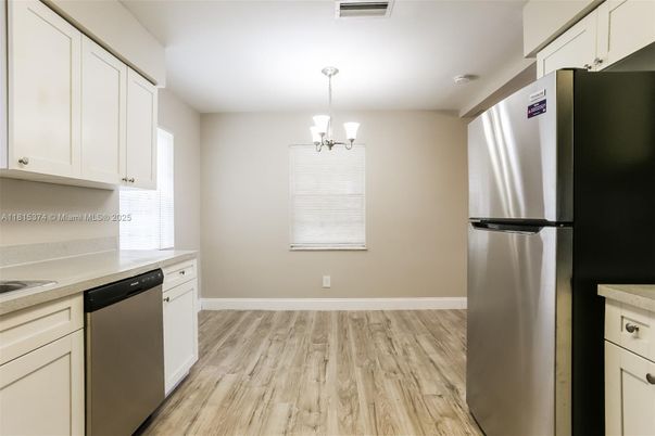 Chandelier, Interior, Kitchen, Wood Texture Flooring