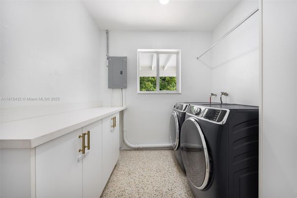 Interior, Recessed Lighting, Washer