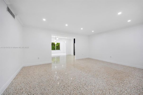 Empty room, Interior, Pendant Lights, Recessed Lighting